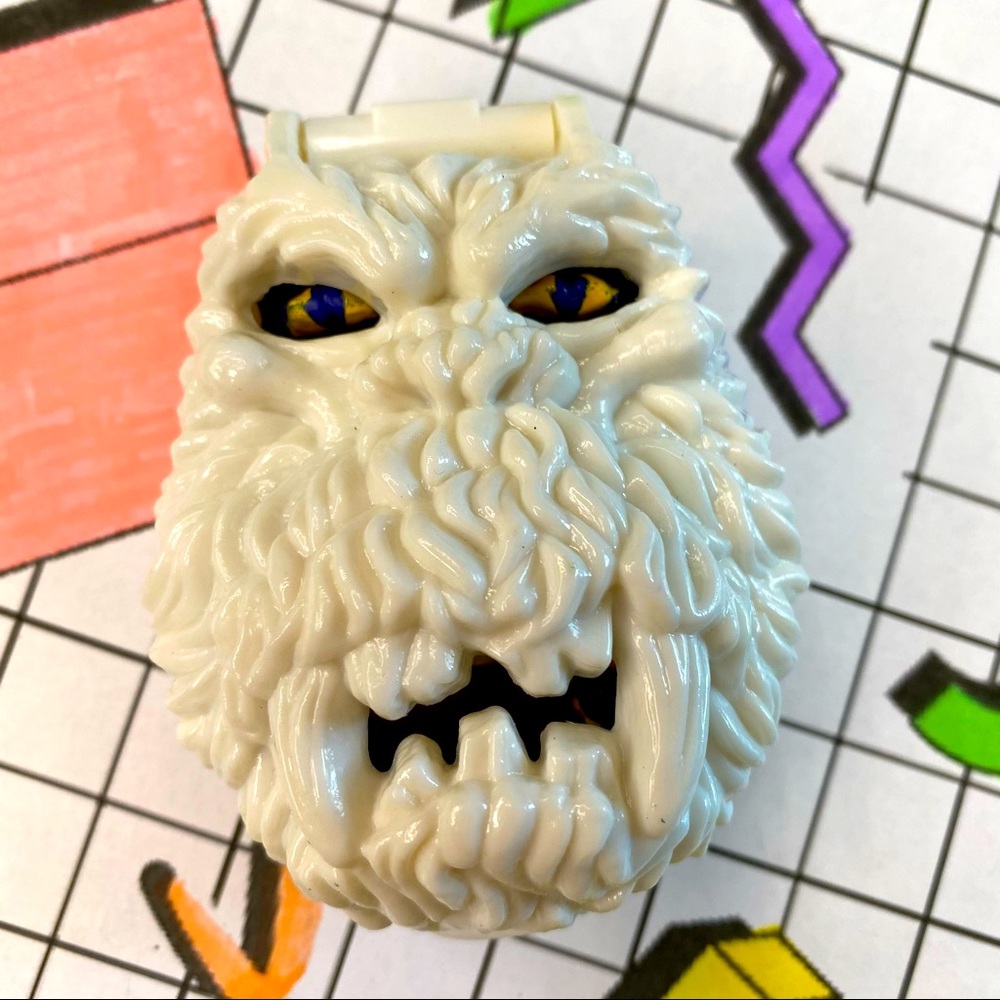 SOLD 10 for $10 Vintage 1993 Mighty Max Totally Holiday Playset